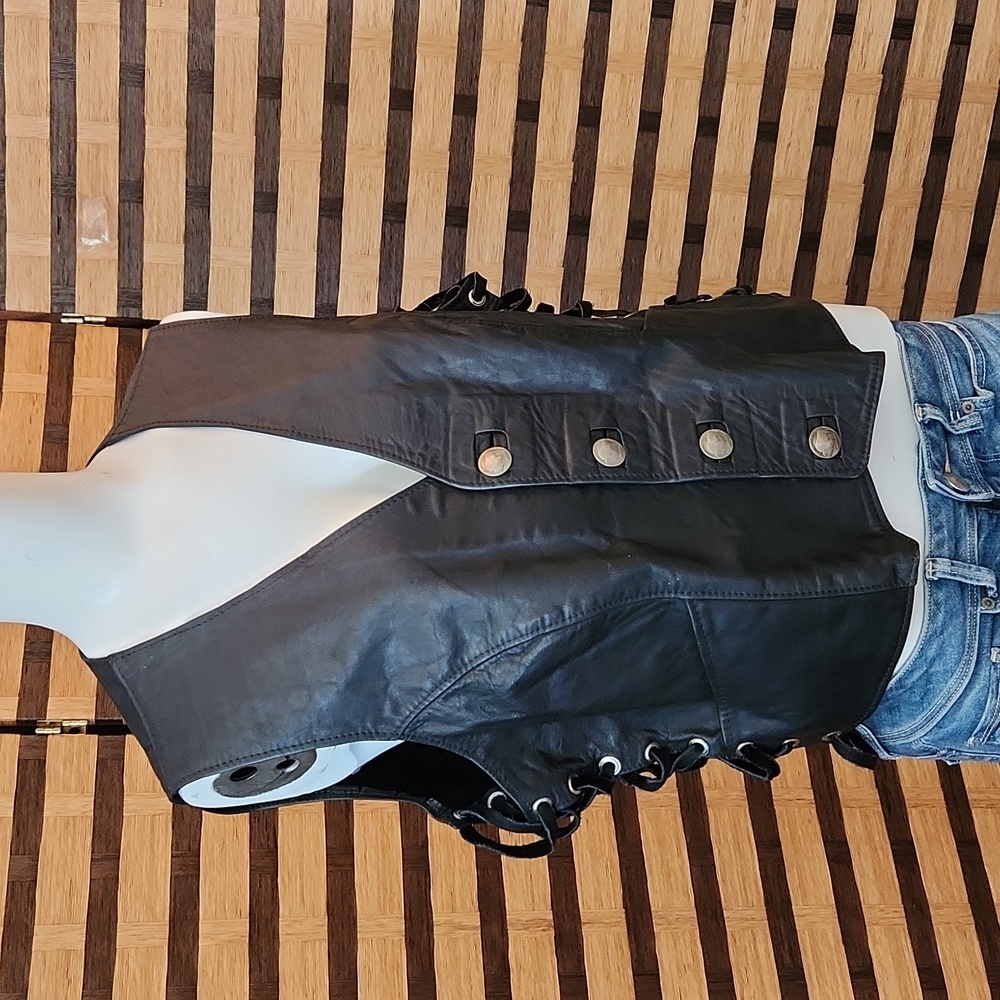 Leather vest Buffalo coin buttons